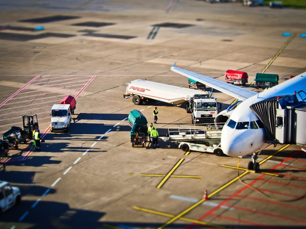 airport, prior to, plane