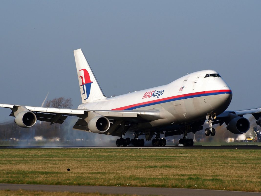 boeing 747, jumbo jet, malaysia airlines